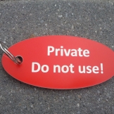 dvouvrstvý plast cedule imitace kovu